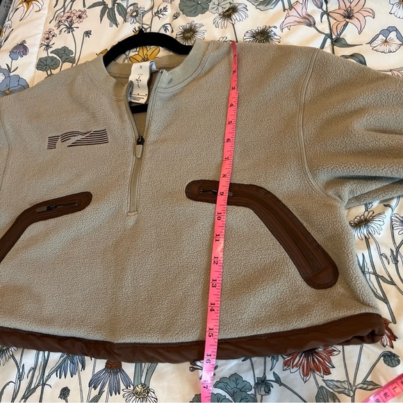 Nike x CACT.US CORP Travis Scott Collab Women's Pullover Crew Sweatshirt - Picture 10 of 11